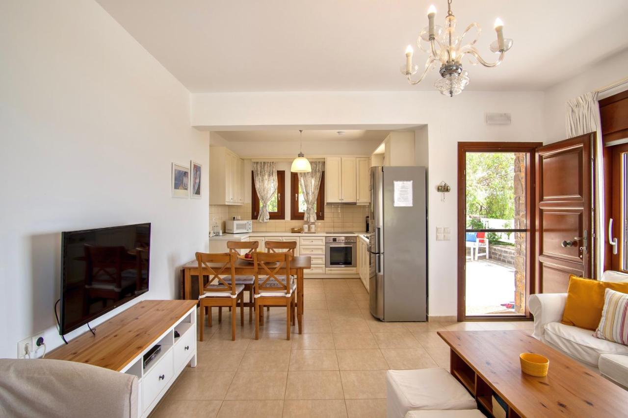 Almyra Villas Ксерокампос Екстериор снимка
